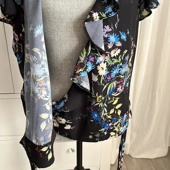 PARKER Floral Short Sleeve Ruffle Wrap Blouse, Size M - Picture 3 of 14